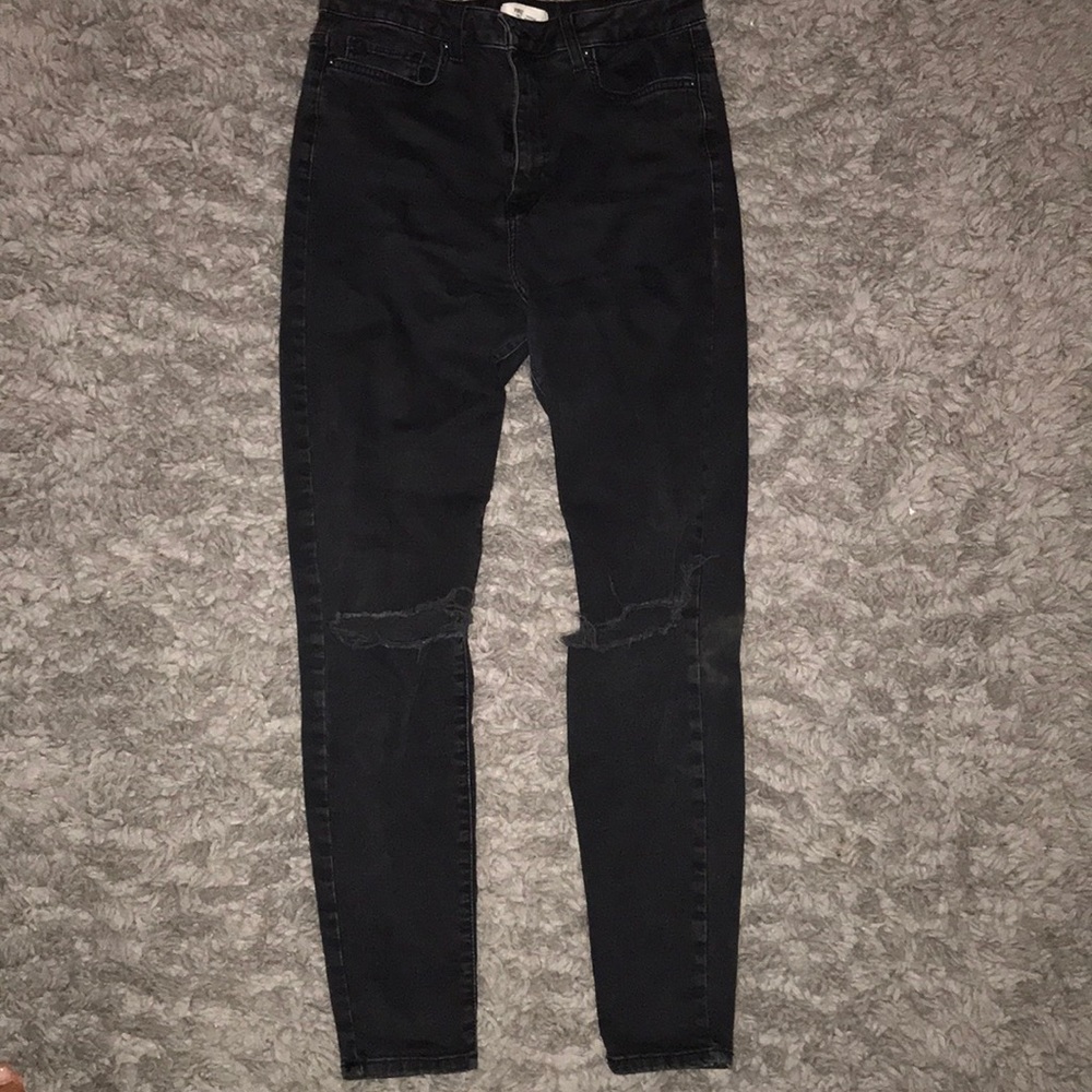 Black skinny jeans